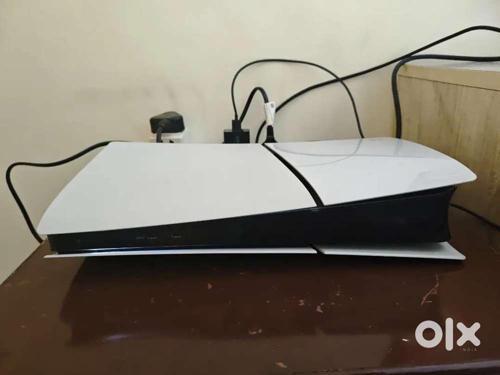 Playstation 5 slim digital just 2 months old