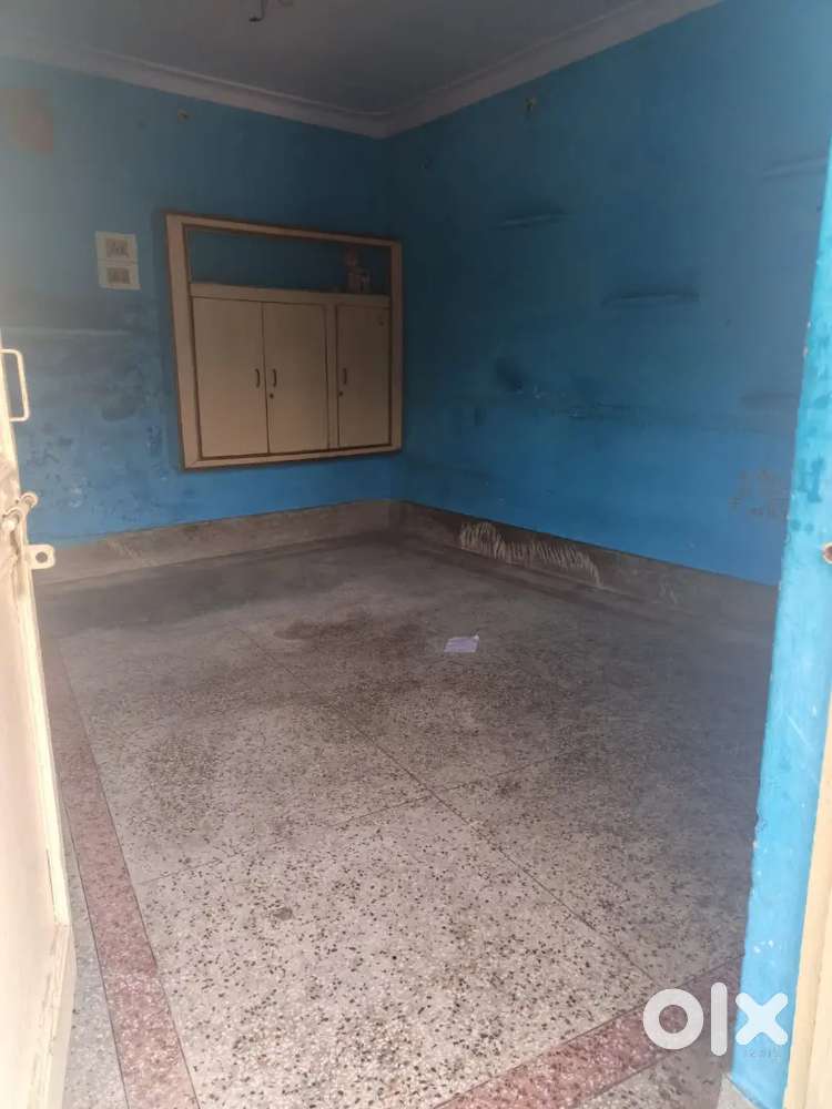 Room for rent (only for girl)
