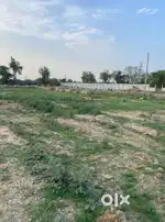 300 Gaj main road plot Near Delhi Mumbai Expressway