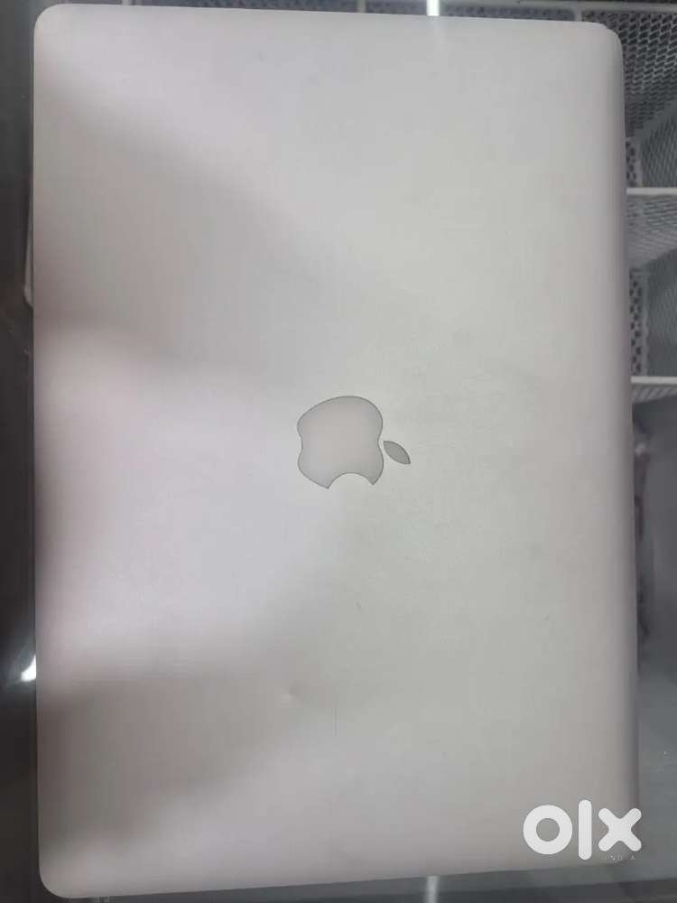 Apple Macbook pro 15 inch 2013