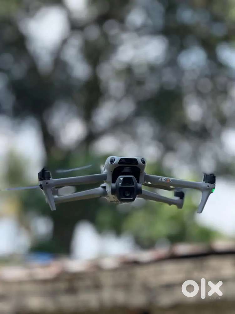 Dji Air3s drone