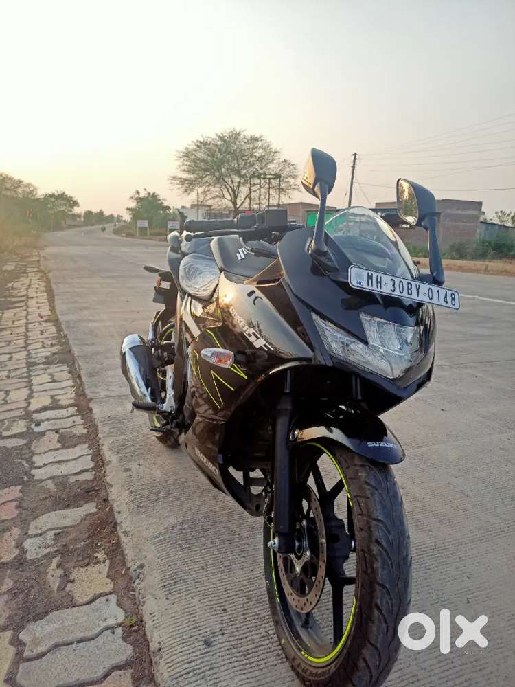 Suzuki Gixxer Sf