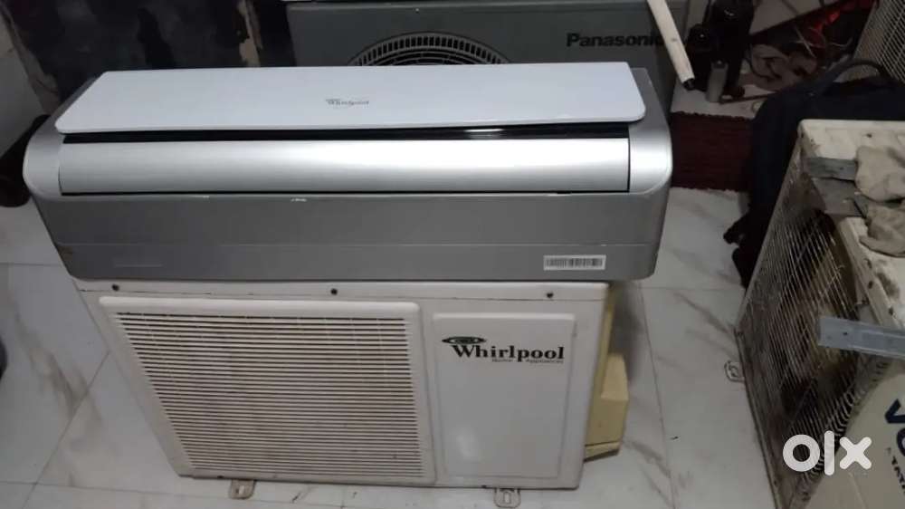 &/1 YEAR WARRANTY COMPRESSOR/WHIRLPOOL SPLIT AIRCONDITIONER  1  TON !