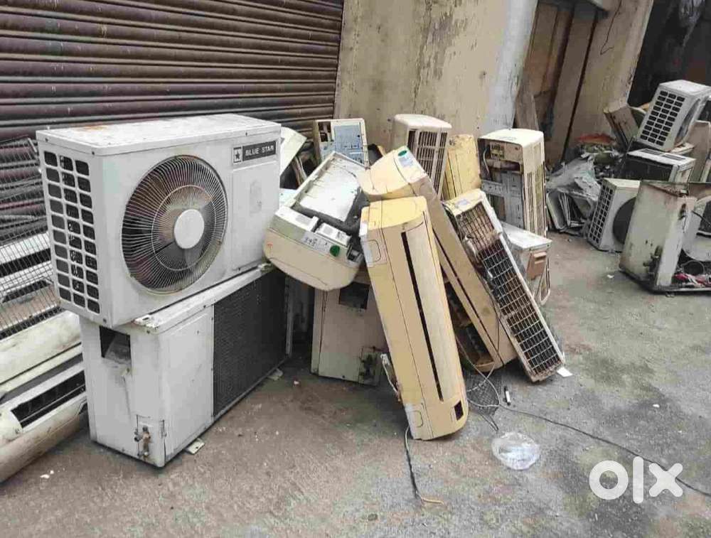 Khrab Slipt AC Battery Motar khrida jata hai