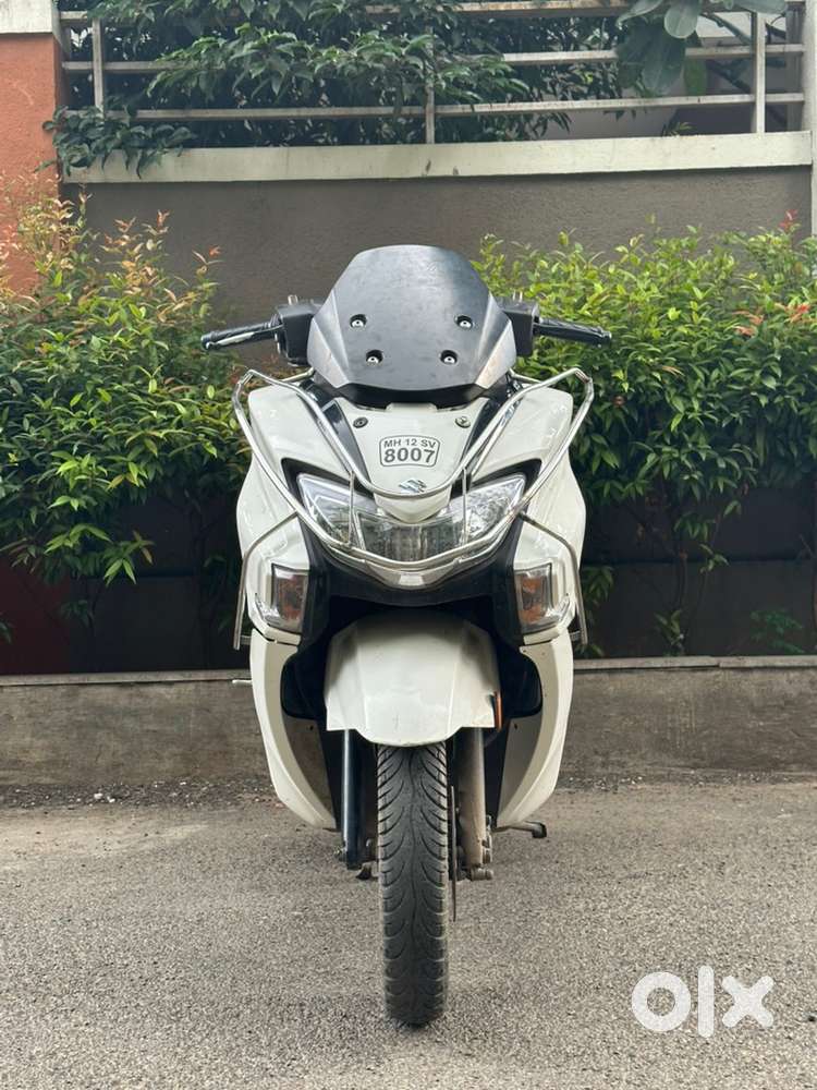 Suzuki burgman street