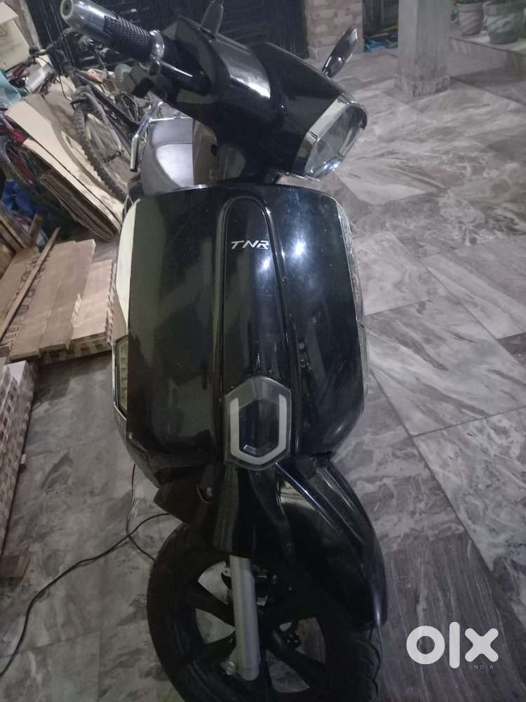 Selling tnr electric scooty