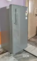 Lg fridge 1 year old fridge new and good condition