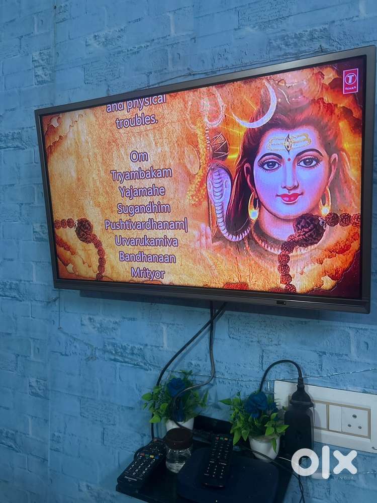 Panasonic TV 32 inch newly condition