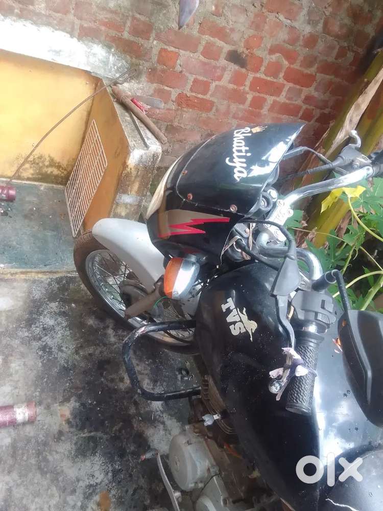 2000 model tvs victor