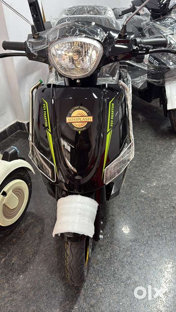 BRAND NEW 3 WHEEL SCOOTY