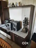 Wall Unit Good Condition