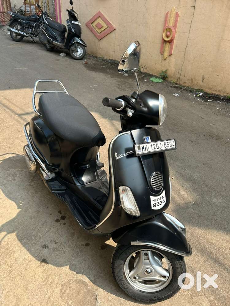 Vespa scooty is in very good condition.