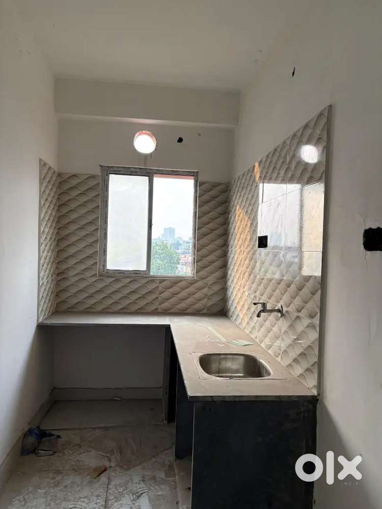 1 BHK apartment flat sale in picnic garden on road