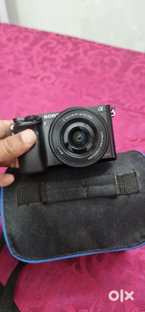 Sony a6000 with kit lens 16-50 f/3.5-5,6
