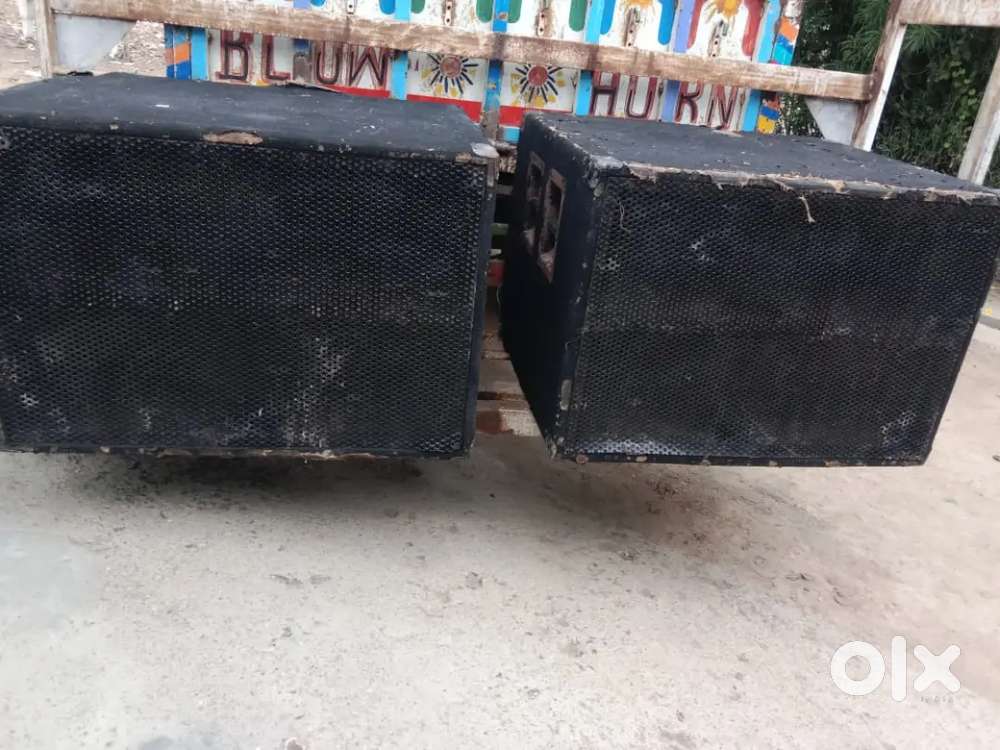 A plus के दो बेस हैं 18 इंची600 600 वाट 15000 हजार में देना हे