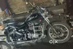 Royal Enfield. Thunderbird 350 .
