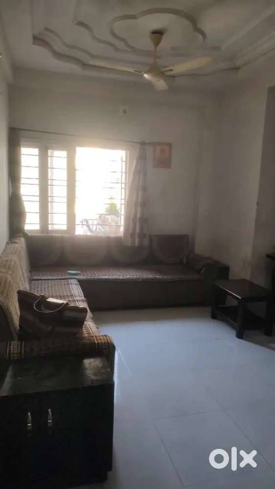 2bhk furnished big size flat for sale 73 lac furnished thaltej
