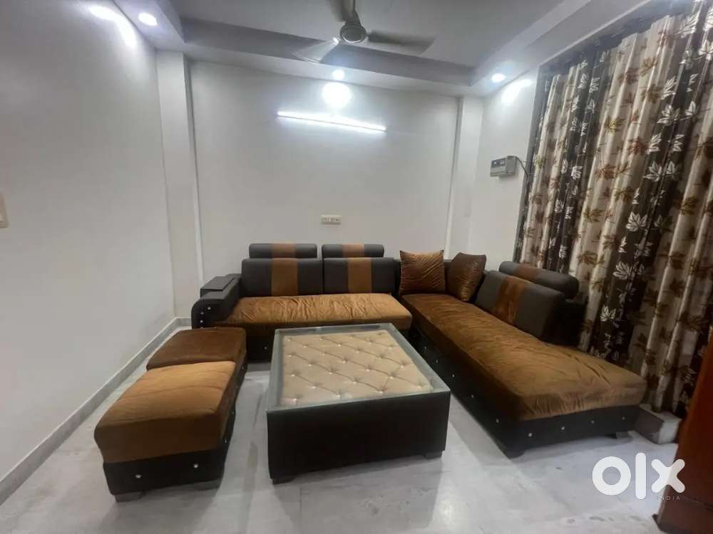 Want to sell 8 seater sofa new condition