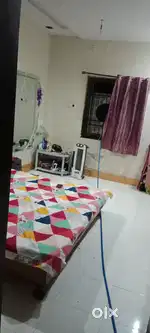 3 bhk flat available hai pandri mata gerej satynarayan bhavan ke samne