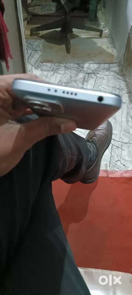K50i 5G
8/128
बिल, बॉक्स, चार्जर कंप्लीट