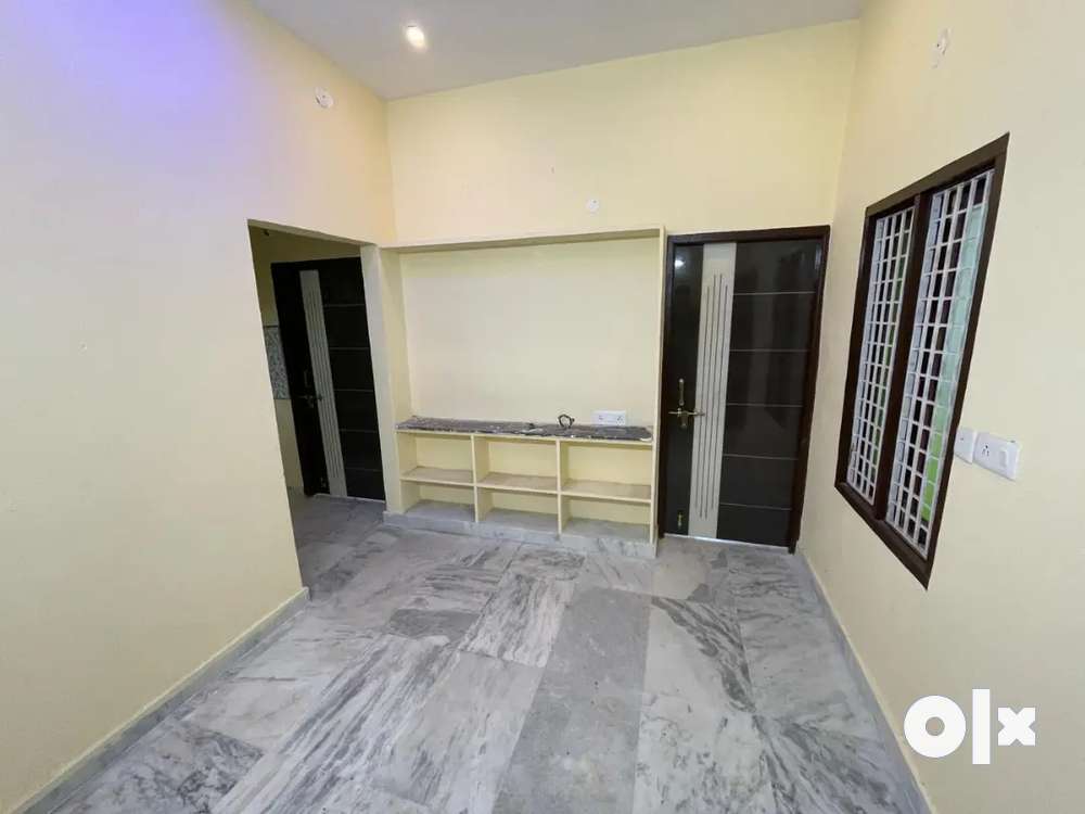TOLET 2 BHK two portions and pent house