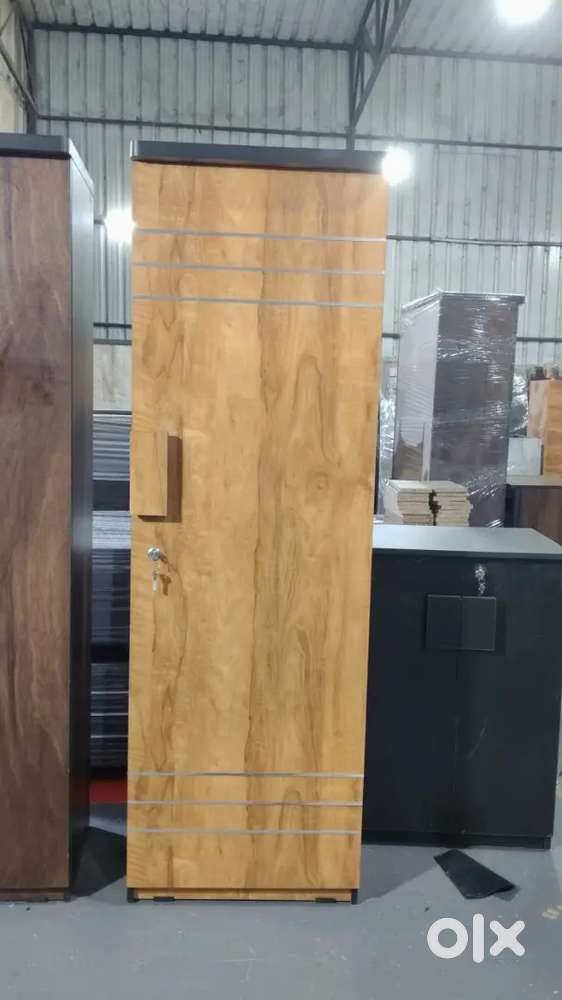 Single door wardrobe available at factory rate in surat