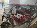 Yatri super singal battery e riksha bechna hai + rent pe dena hai 400