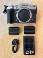 Fujifilm xt4 body + Sigma 18-50mm f.28