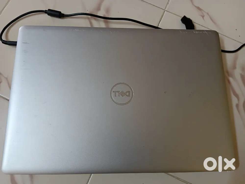 Dell Inspiron 3584 15.6 inch screen total 1 TB hard disk  ready to use