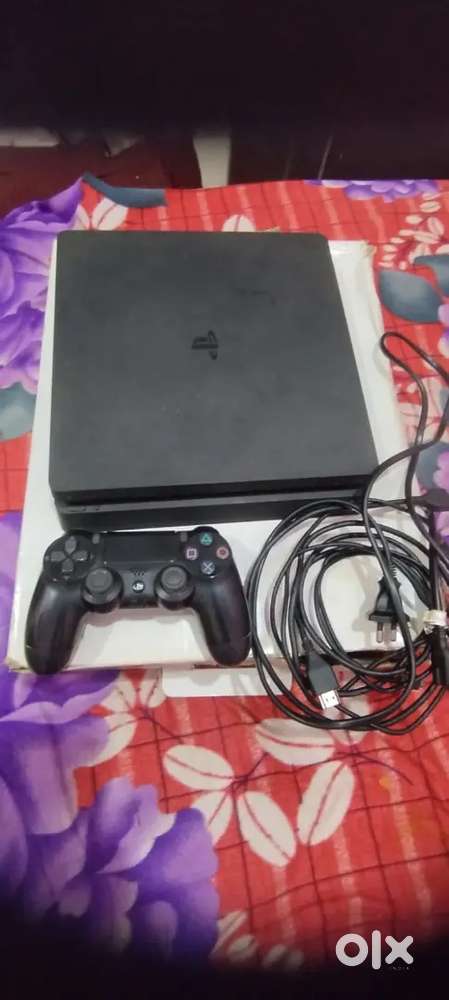 PS4 silm games 17 1TB storage