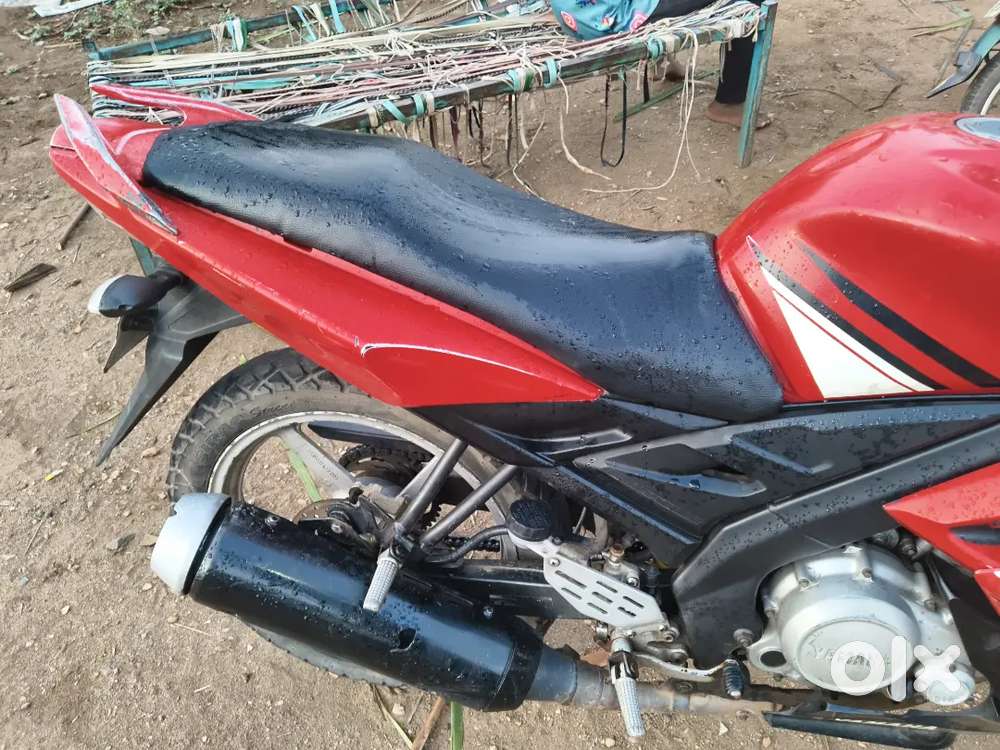 R15 v1  2011 model Red colour