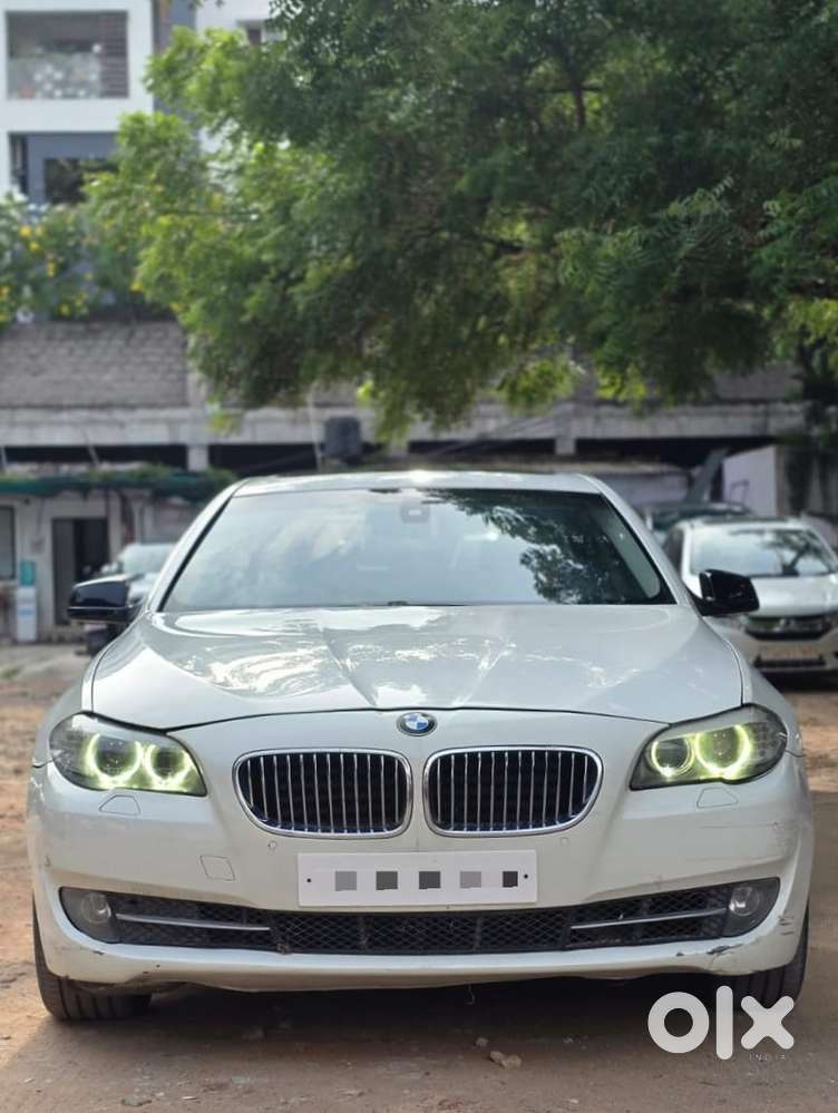 BMW 5 Series 2.0 520D Luxury Line, 2012, Diesel