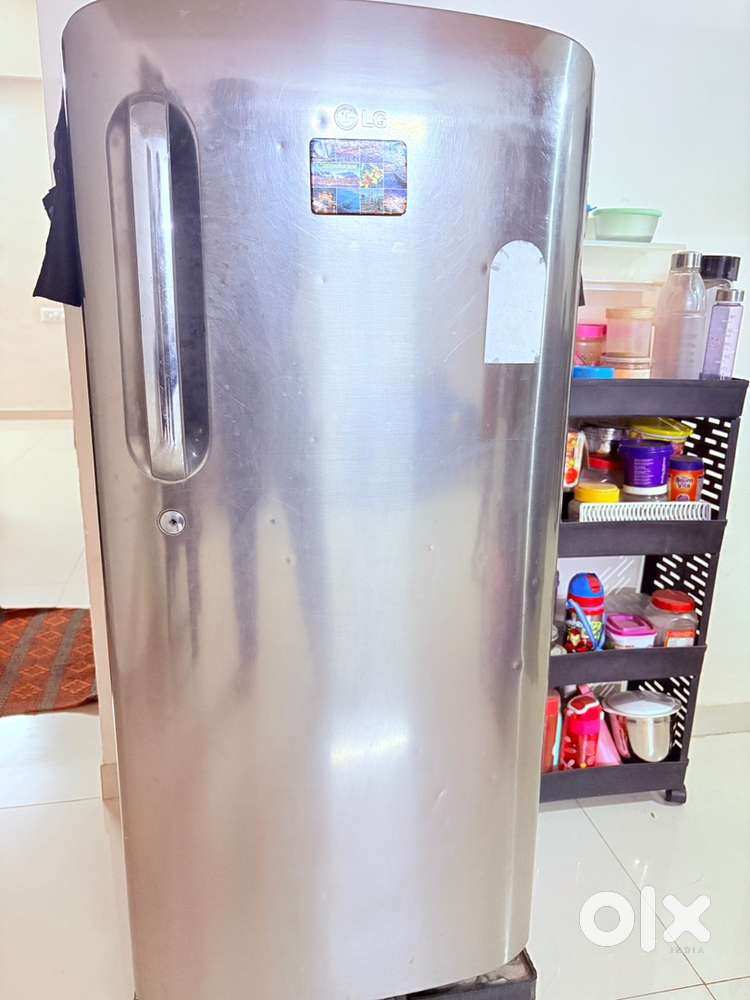 LG 190 litre fridge for sell