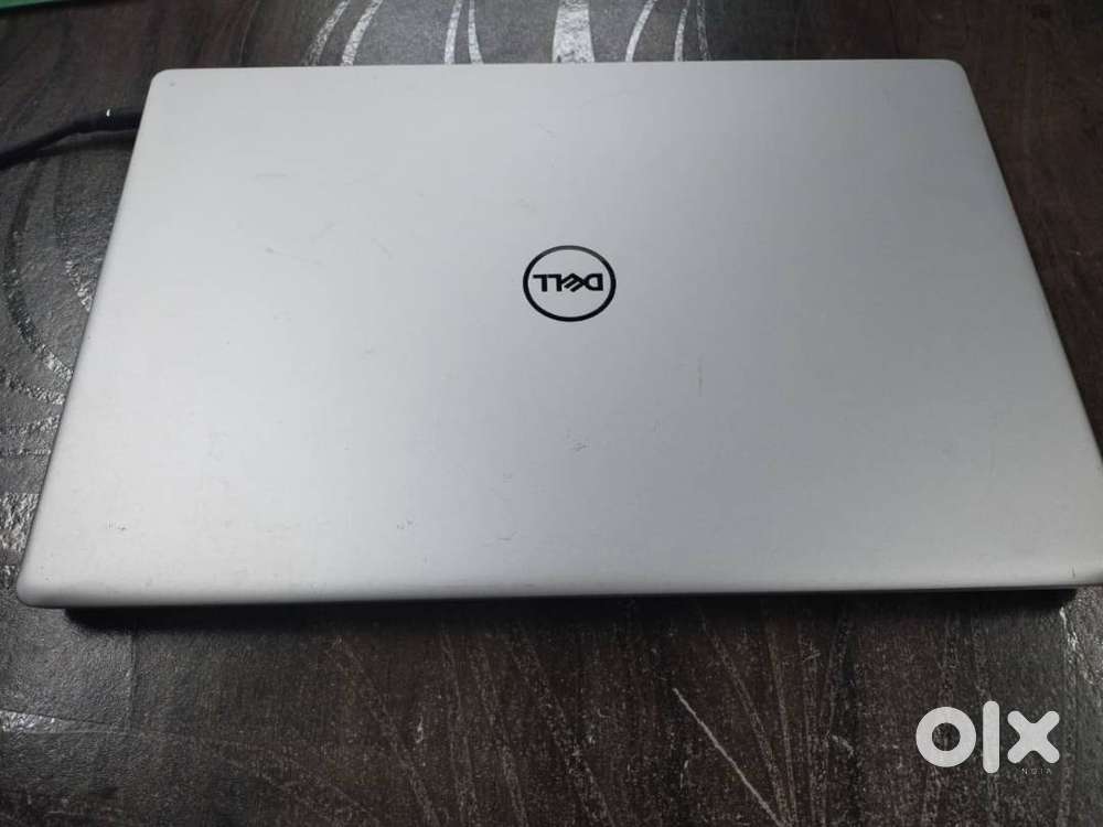 DELL Inspiron 15 7591