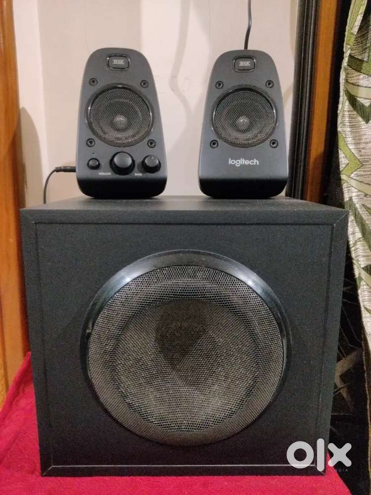 Logitech desktop 2.1 speaker with sub-woofer
