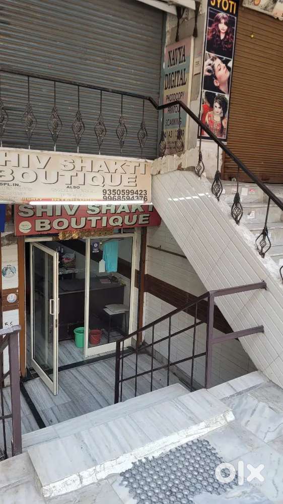 Shop in Pandav Nagar Main Market for Sale