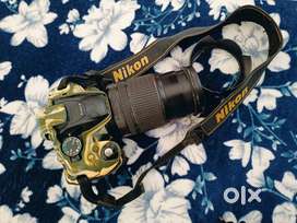 Nikon D5300 DSLR Camera with 18-105 lens in good condition