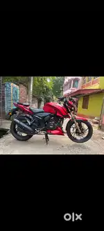 Apache RTR 200 4v