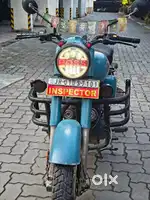 Royal Enfield classic 350 new condition new battery and tyres
