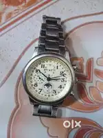 Launches automatic watch