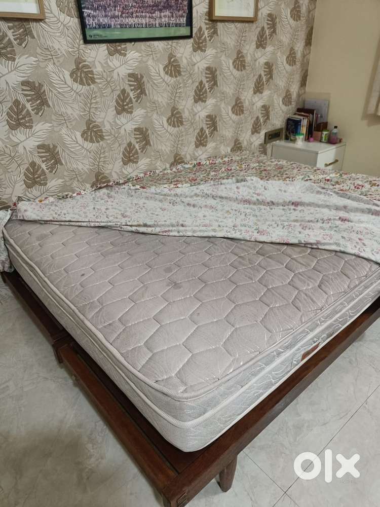 Queen mattress