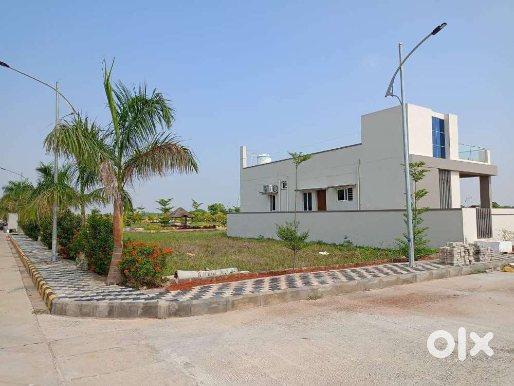 Luxurious plots at prime location