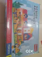 Senoir architech  lego set