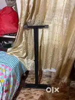 piano stand