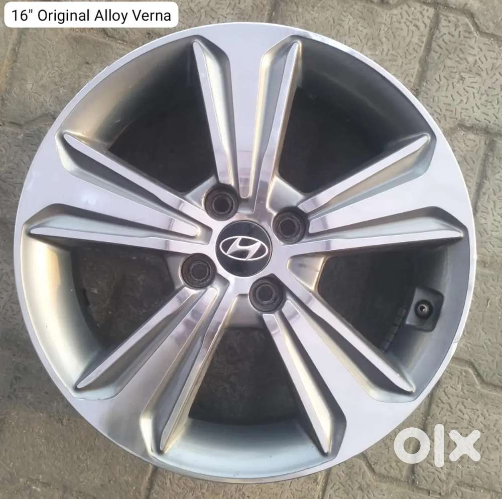 16 Old Original Alloys Verna i20 & Tyres
