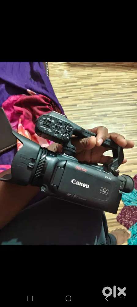 Canon AX40 4k video camera