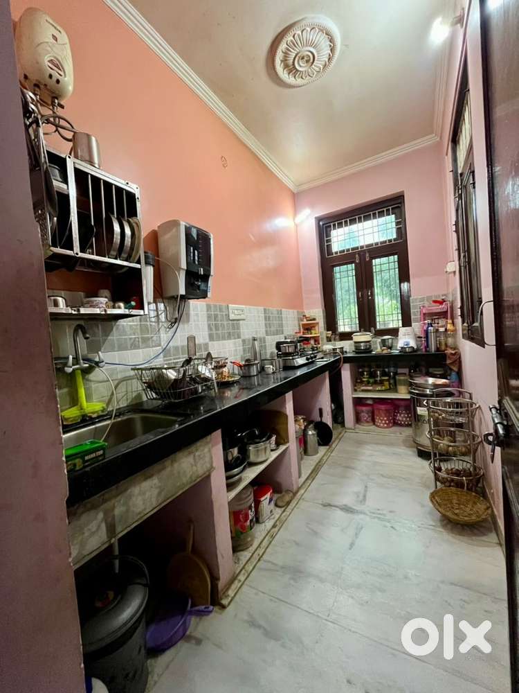 3 bhk semifurnished villa for rent