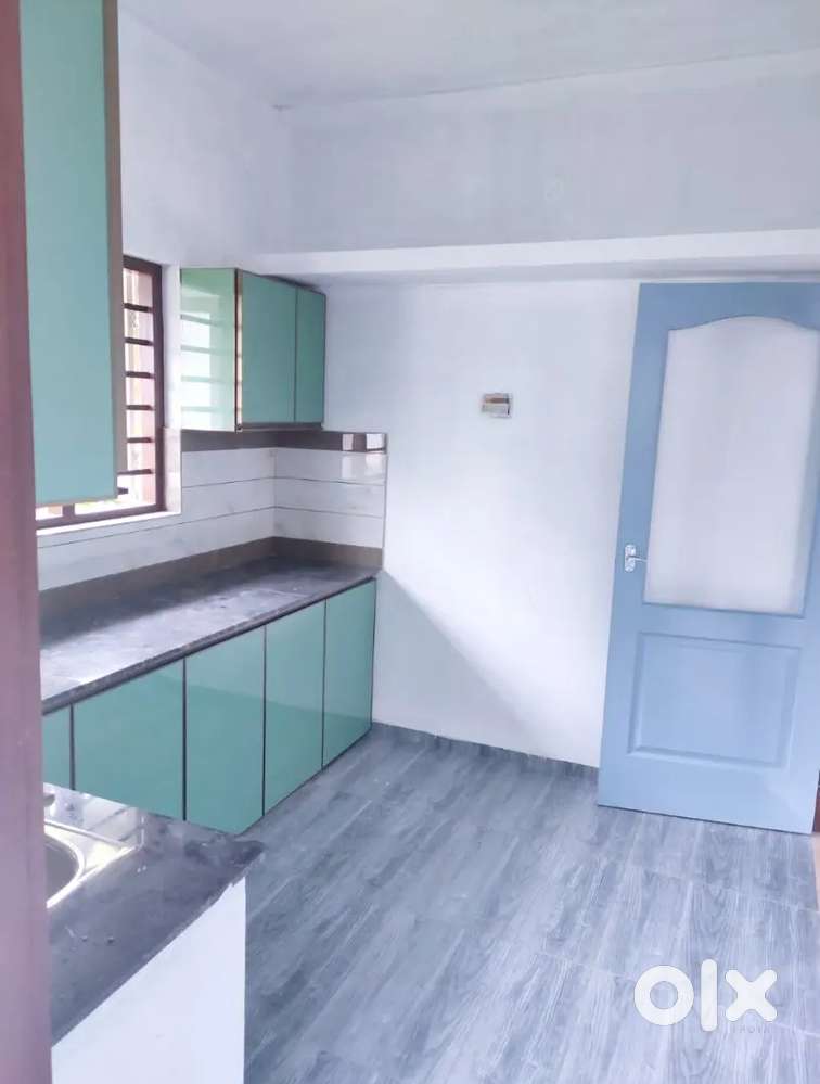 2 BHK APARTMENT FOR RENT KUZUVELYPPADY