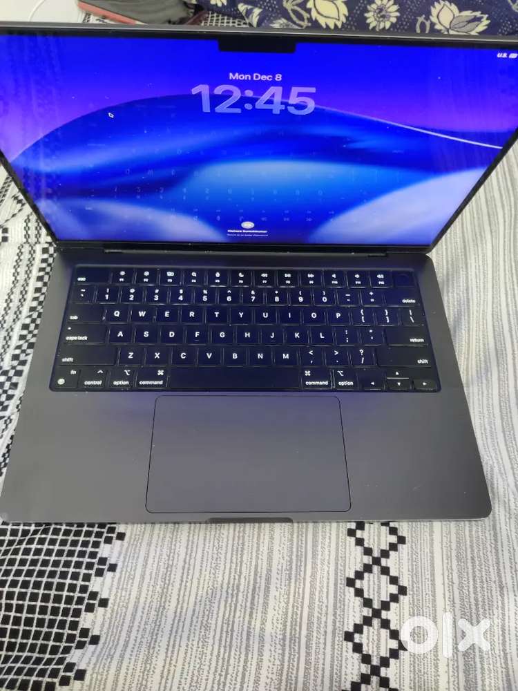 Macbook pro m3 pro(Negotiable)