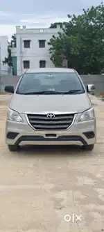 Toyota Innova 2.5 G (Diesel) 8 Seater BS IV, 2013, Diesel